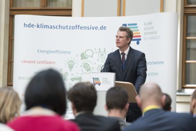 Lars Reimann, Abteilungsleiter Umwelt/Energie beim HDE © HDE