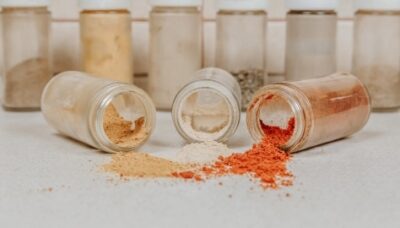 Overturned spices; copyright: unsplash