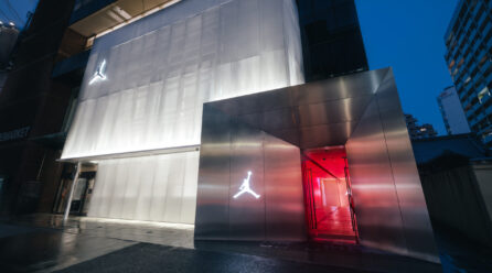 The Jordan World of Flight store in Tokyo from the outside; Copyright: RK