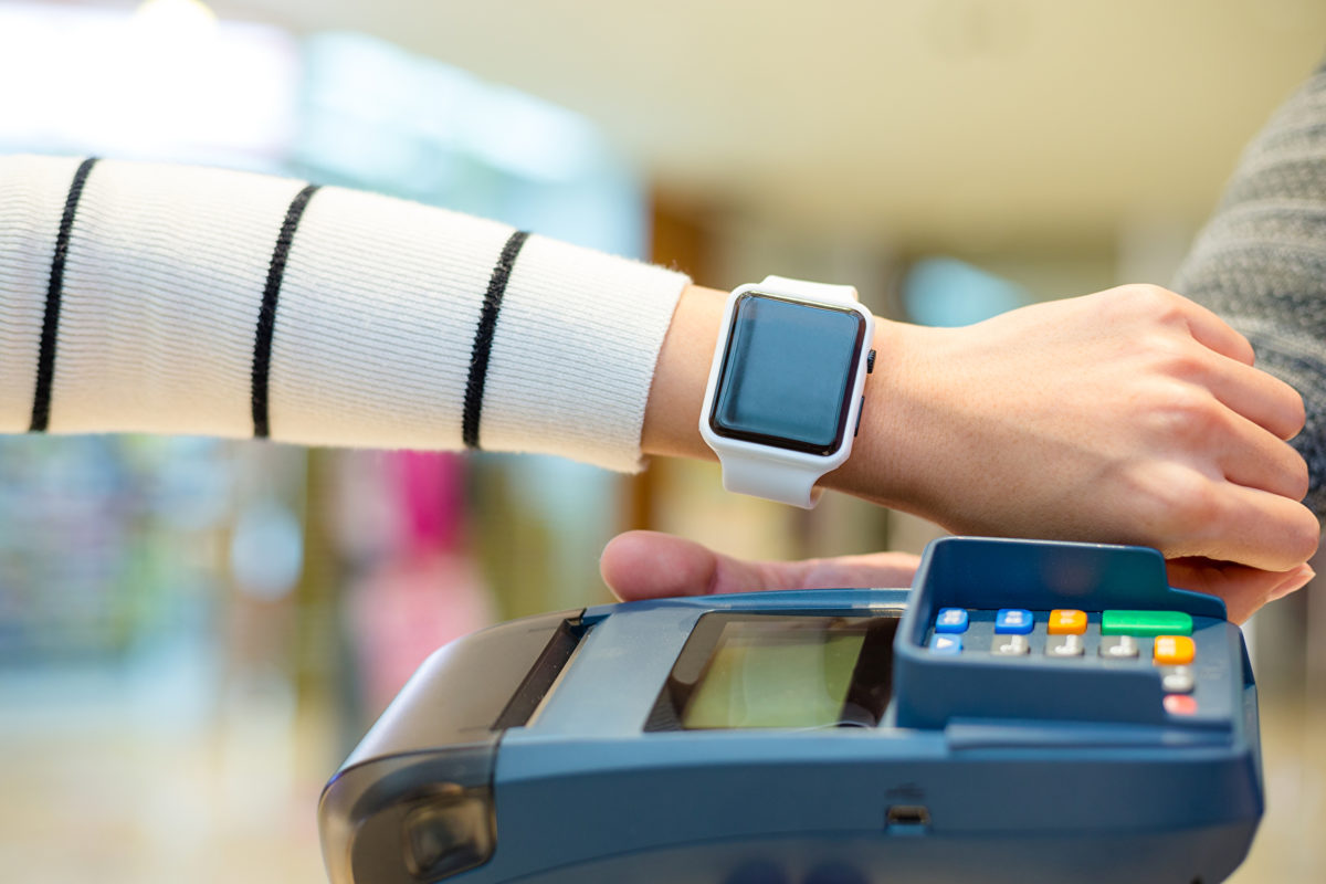 Alternative and cashless payments adoption: acceptance and concerns