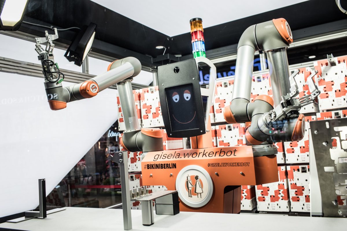 Filmstar Gisela: Roboter im vollautomatischen Kiosk